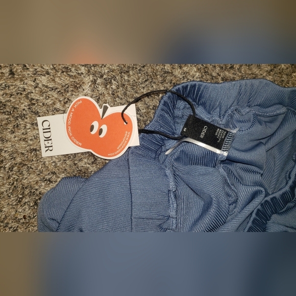 Cider| NWT| High Waist Wide Leg Relaxed Fit Pants with Pockets - Picture 2 of 5